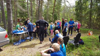 Massor av folk på tredje deltävlingen av Stanley Cup 2017 som gick i den fantastiska terrängen vid Skarptorpet.