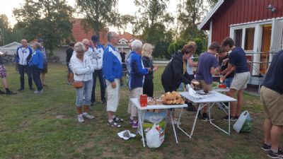 Sommarkväll vid stugan var välbesökt förra sommaren.