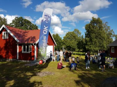 	Kycklingkväll vid stugan. Ja, mycket är annorlunda i dessa tider. Det blev hur som helst en trevlig kväll med klubben!