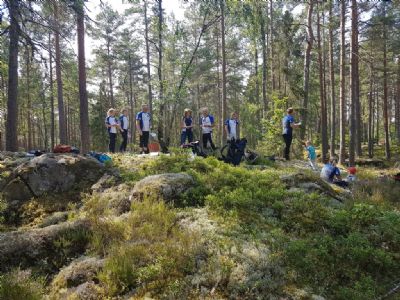 Träning i ett nytt vildmarksområde i drömterräng sommaren 2020.