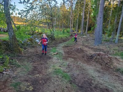 En Emmabodalöpare på väg upp mot Sunelyckevägen.