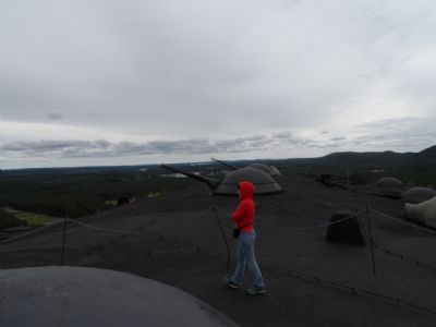 Man får se mycket under ett orienteringsår! Här toppen på Rödbergsfortet, ett av 5 större fort i Bodens fästning. Tusentals O-ringendeltagare passade på att besöka det ovanliga besöksmålet under O-ringenveckan.