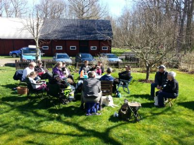 Paus under en av arbetsdagarna inför 2014 års tävling i Tuthult. 