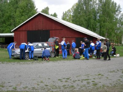 Fullt med folk på Stanley Cup i Degerhyltan 24 maj. Roland ansvarade för "mästerskapstävlingen".