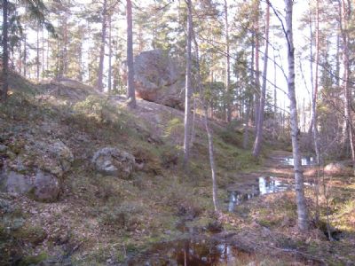 I Gullabo har klubben verklig vildmarksterräng att erbjuda. Det här väntade löparna på den sista tävlingen på kartan 2010. Härligt!