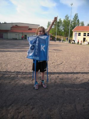 Marcus Roach fungerar som levande klubbsymbol under 2012 års Ungdomens 5-dagars.