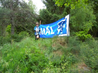 Gustav stämplar vid målet under Föreningskavlen i Tuthult förra sommaren.