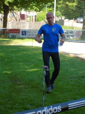 Magnus Olsson ska precis stämpla vid sista kontrollen vid förra årets Sprinthelg i Lyckeby.