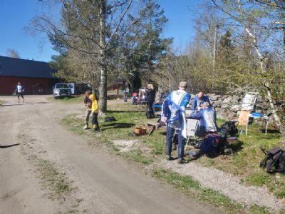 M&aring;nga Tors&aring;s OK:are trivdes i det fina v&auml;dret. Gl&auml;djande att H&aring;kan tagit sig &ouml;ver bron f&ouml;r att &aring;ka till Bodhyltan city. Det &auml;r en bit!
